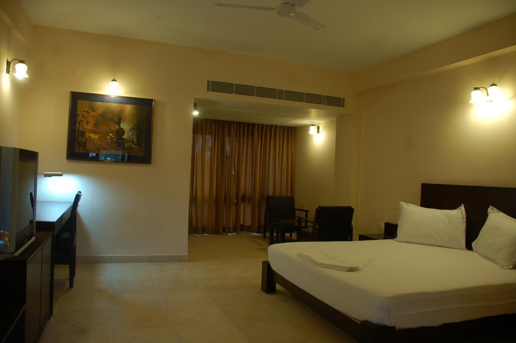 Oyo 15149 Hotel Ajoy Minar Mandarmani Cameră foto